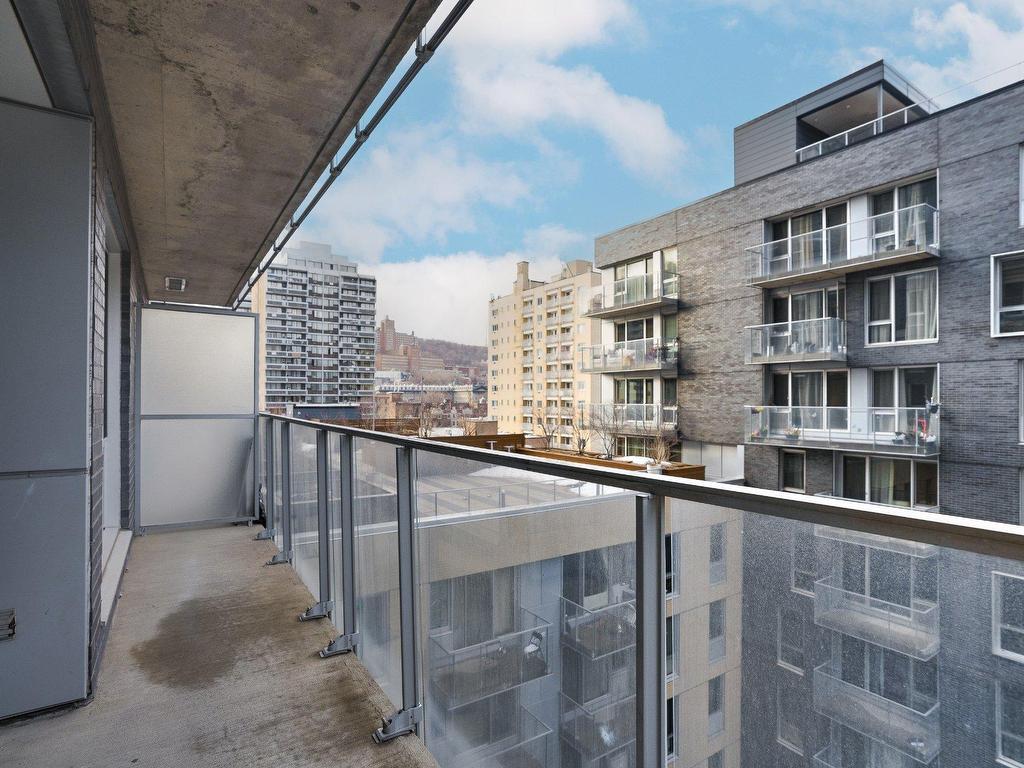 









1414


Rue Chomedey

, 950,
Montréal (Ville-Marie),




QC
H3H0A2

