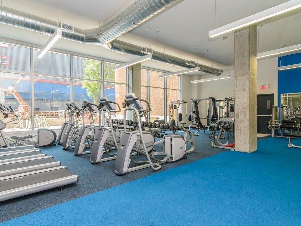 









1414


Rue Chomedey

, 950,
Montréal (Ville-Marie),




QC
H3H0A2

