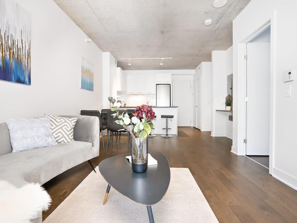 









1414


Rue Chomedey

, 950,
Montréal (Ville-Marie),




QC
H3H0A2

