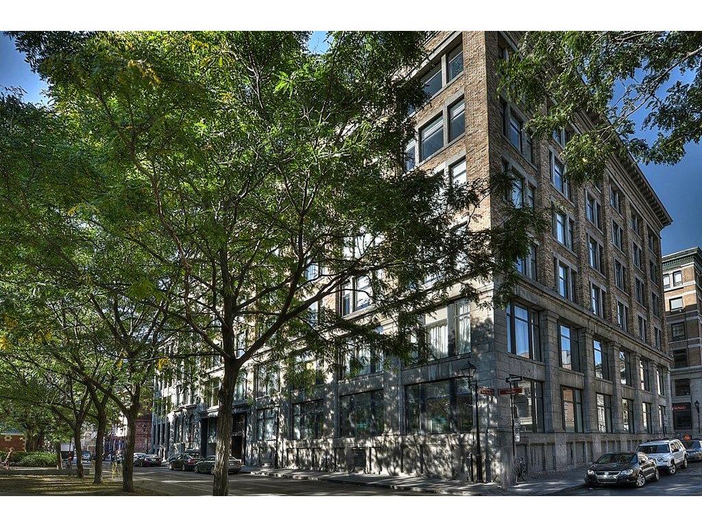 









285


Place D'Youville

, 17,
Montréal (Ville-Marie),




QC
H2Y2A4

