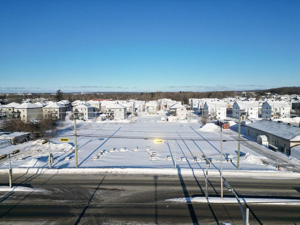 












Boul. St-Antoine

,
Saint-Jérôme,







QC
J7Z7L8

