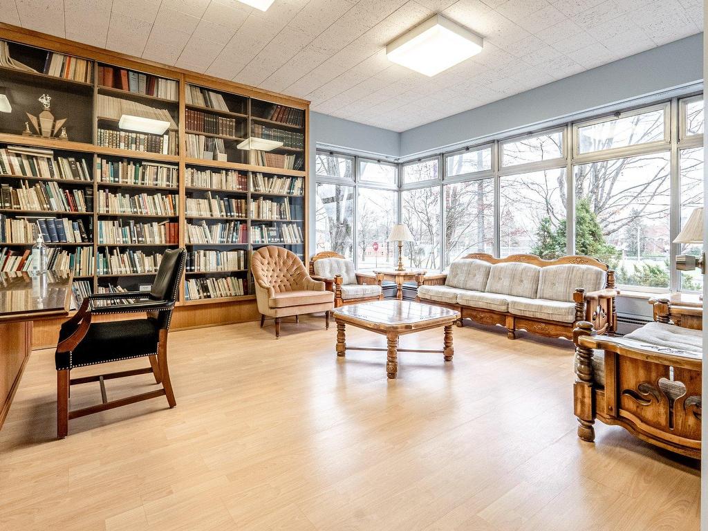 









525


Boul. Queen-Victoria

,
Sherbrooke (Les Nations),




QC
J1H3R4

