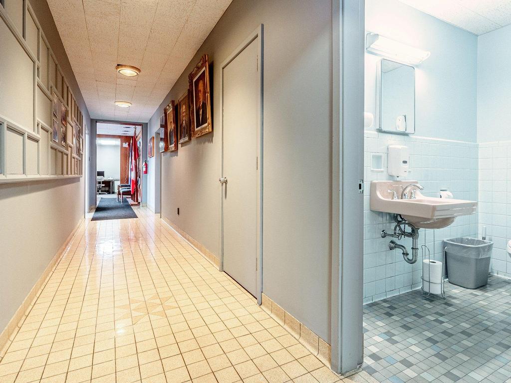 









525


Boul. Queen-Victoria

,
Sherbrooke (Les Nations),




QC
J1H3R4

