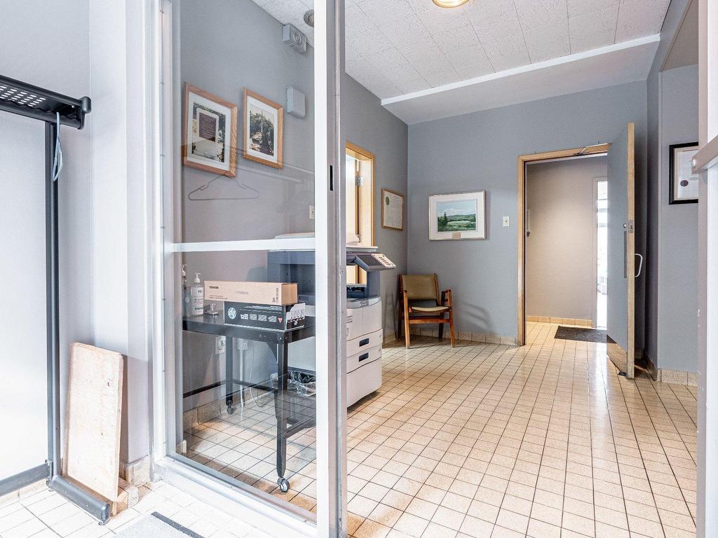 









525


Boul. Queen-Victoria

,
Sherbrooke (Les Nations),




QC
J1H3R4

