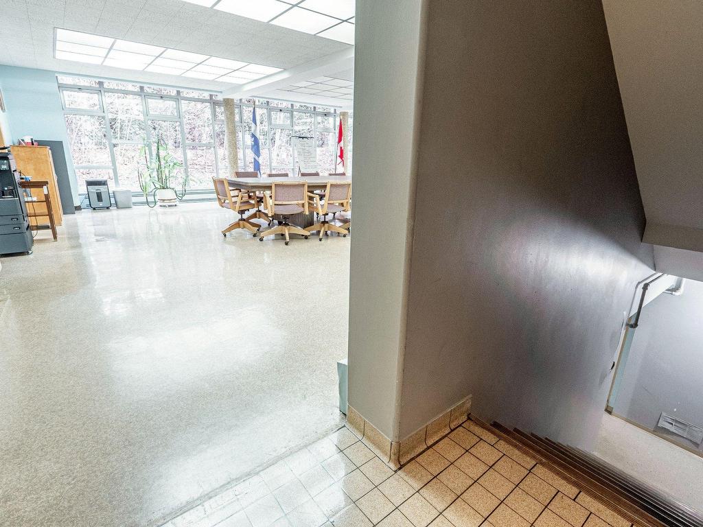 









525


Boul. Queen-Victoria

,
Sherbrooke (Les Nations),




QC
J1H3R4

