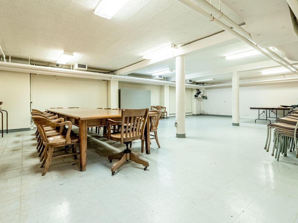 









525


Boul. Queen-Victoria

,
Sherbrooke (Les Nations),




QC
J1H3R4

