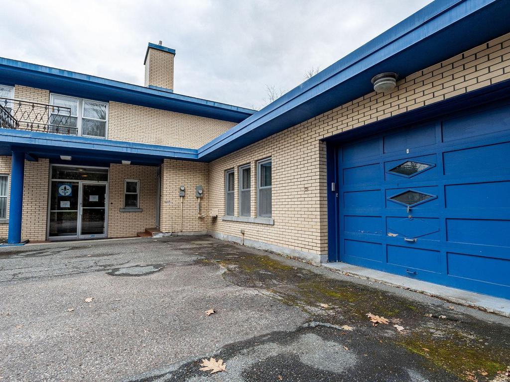 









525


Boul. Queen-Victoria

,
Sherbrooke (Les Nations),




QC
J1H3R4

