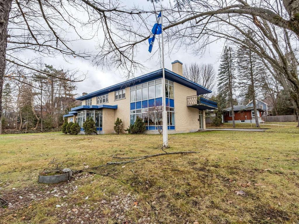 









525


Boul. Queen-Victoria

,
Sherbrooke (Les Nations),




QC
J1H3R4

