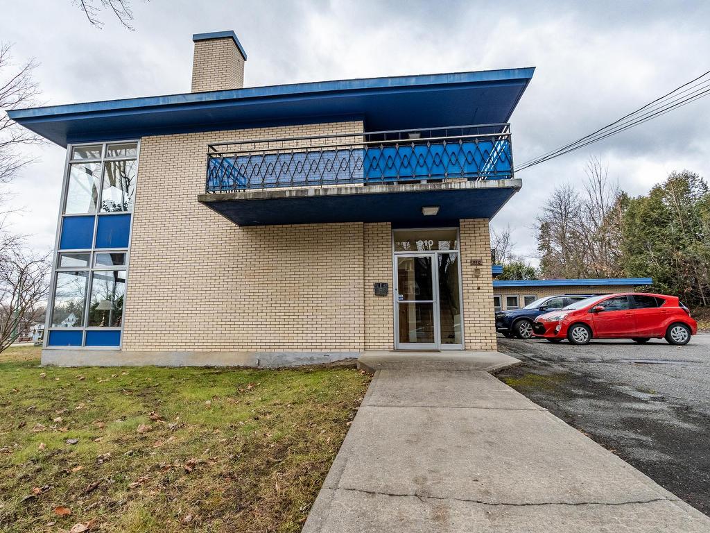 









525


Boul. Queen-Victoria

,
Sherbrooke (Les Nations),




QC
J1H3R4


