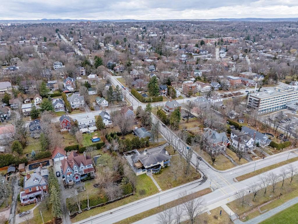 









525


Boul. Queen-Victoria

,
Sherbrooke (Les Nations),




QC
J1H3R4

