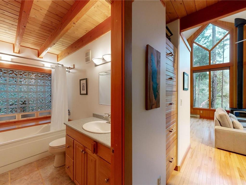









211


Halibut

Hill,
Mudge Island,




BC
V0R 1X6

