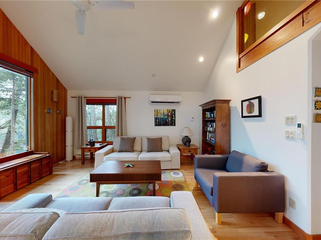 









211


Halibut

Hill,
Mudge Island,




BC
V0R 1X6

