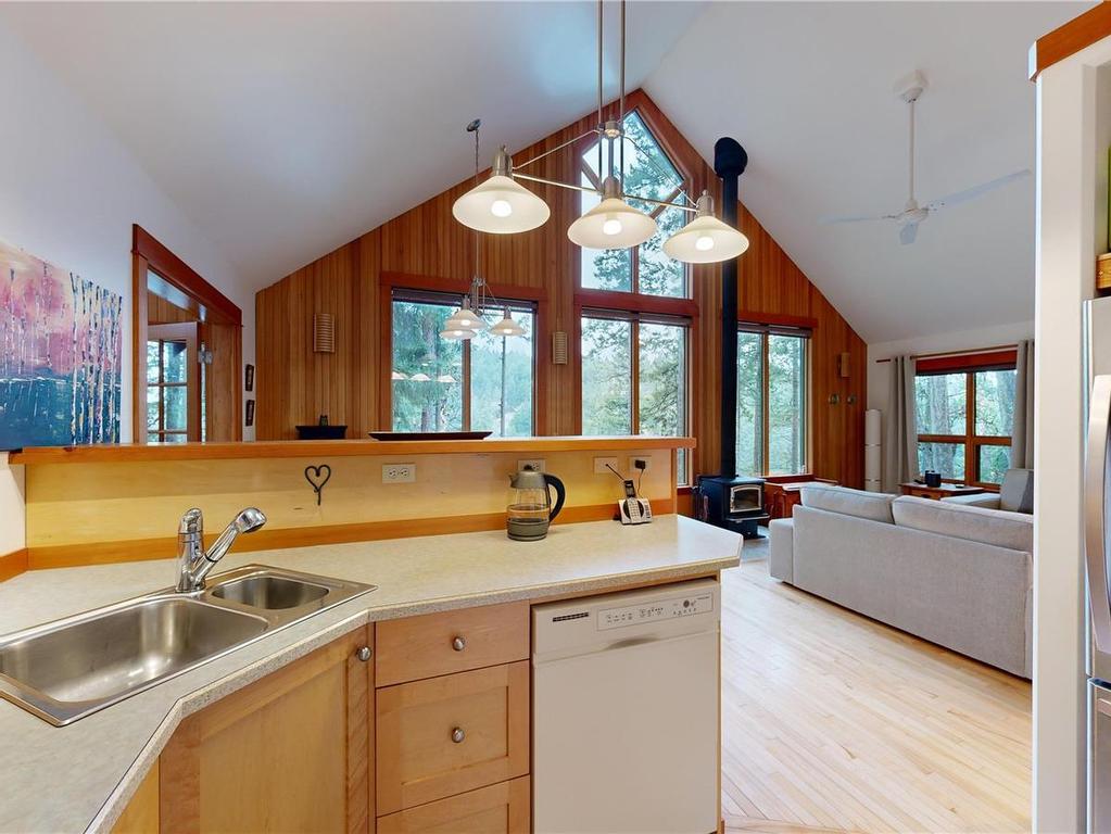 









211


Halibut

Hill,
Mudge Island,




BC
V0R 1X6

