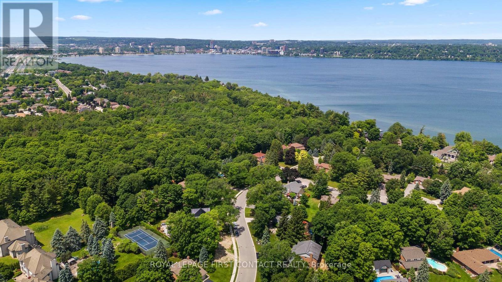 












311 TOLLENDAL MILL ROAD

,
Barrie,




Ontario
L4N7S6

