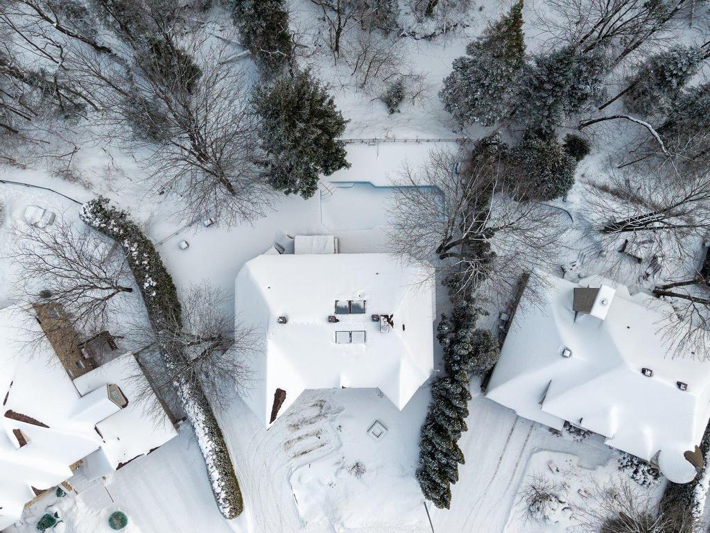 









6


Place de St-Dié

,
Lorraine,




QC
J6Z4M5


