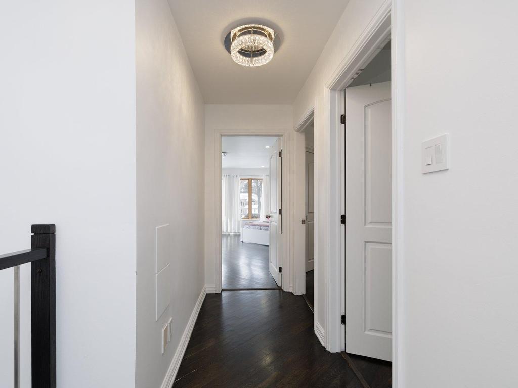 









6


Place de St-Dié

,
Lorraine,




QC
J6Z4M5

