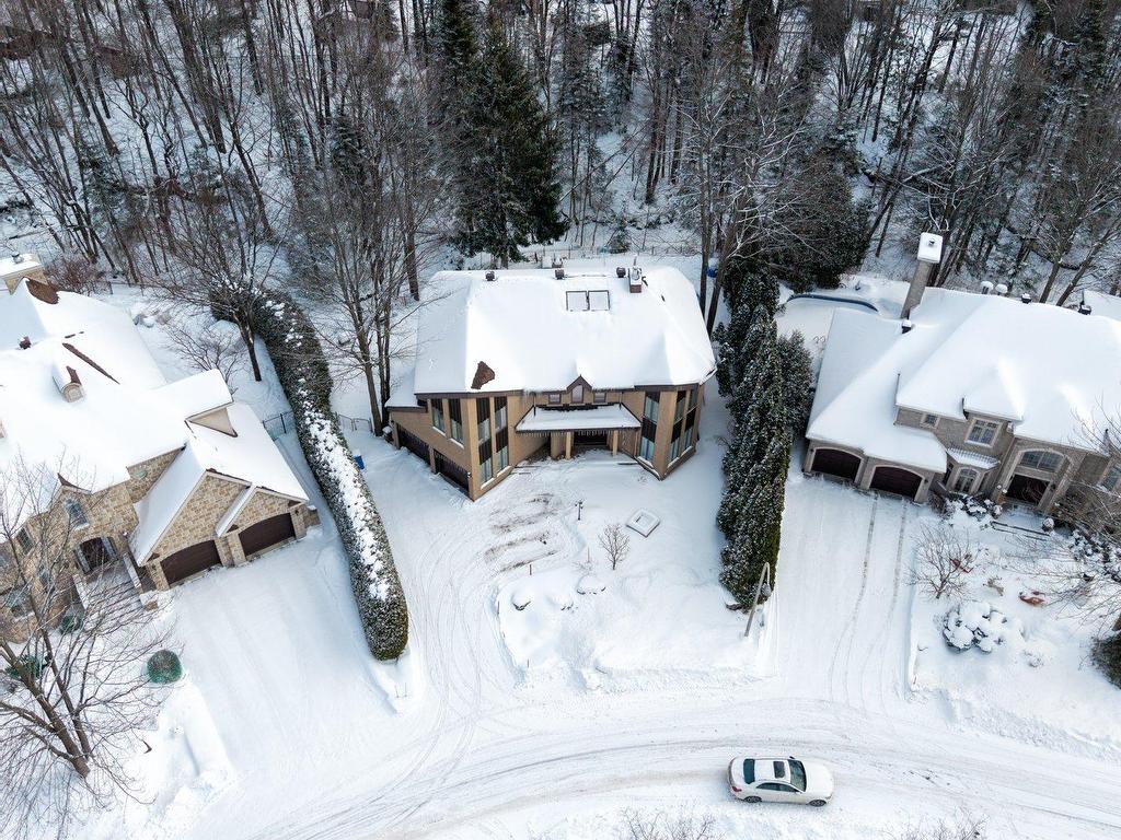 









6


Place de St-Dié

,
Lorraine,




QC
J6Z4M5

