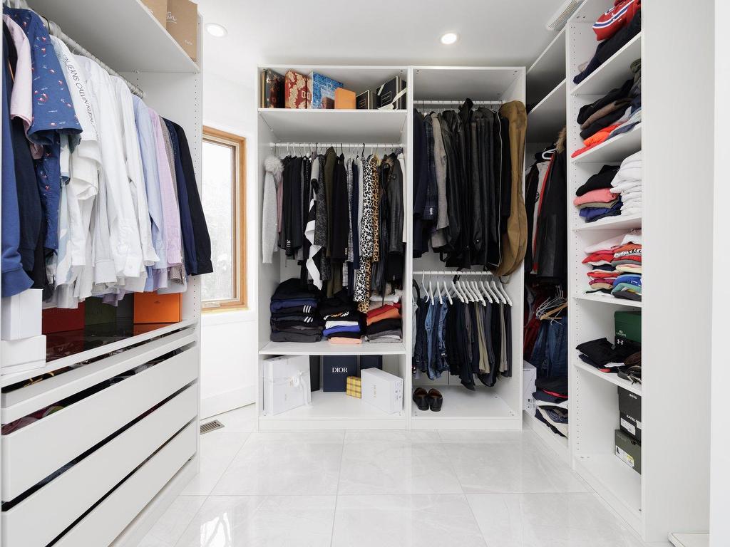 









6


Place de St-Dié

,
Lorraine,




QC
J6Z4M5

