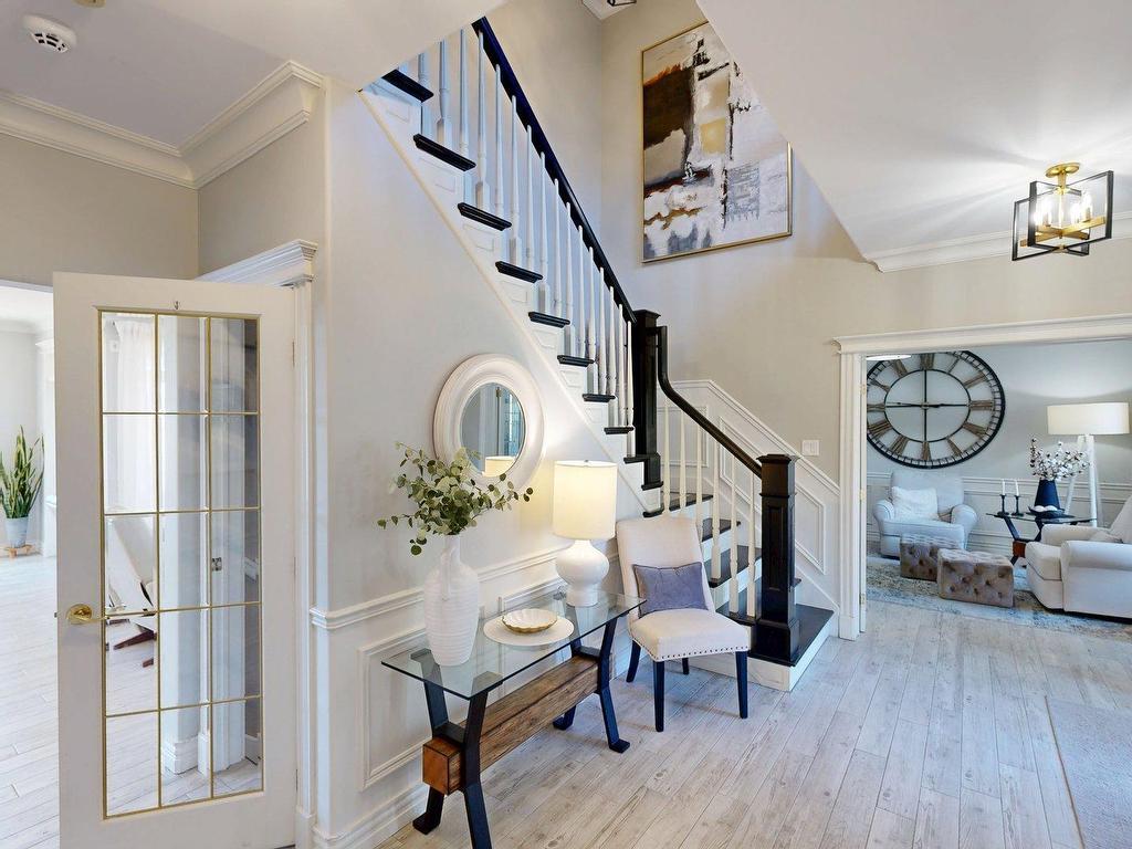 












927 Shore Drive

,
Bedford,




NS
B4A 2E6


