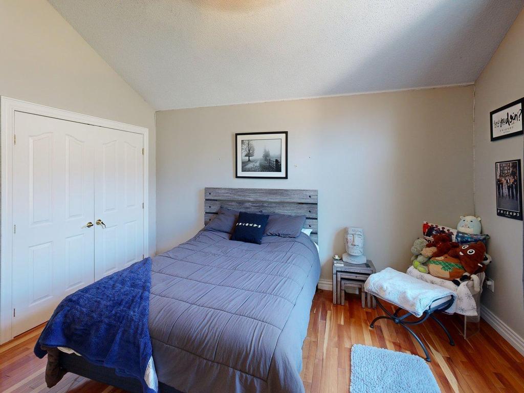 












927 Shore Drive

,
Bedford,




NS
B4A 2E6

