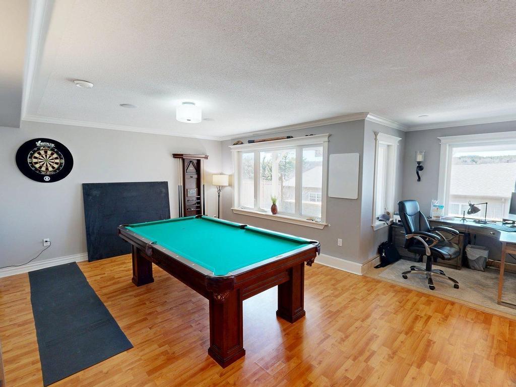 












927 Shore Drive

,
Bedford,




NS
B4A 2E6

