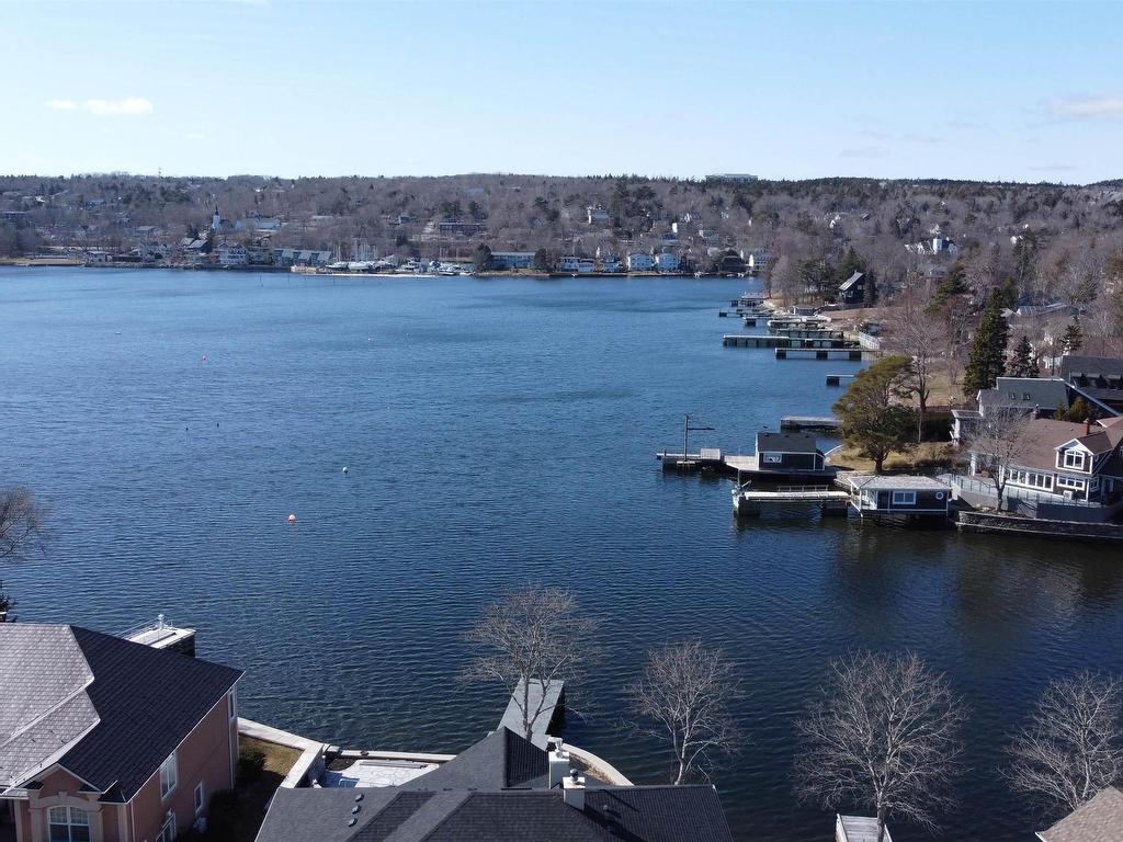 












927 Shore Drive

,
Bedford,




NS
B4A 2E6

