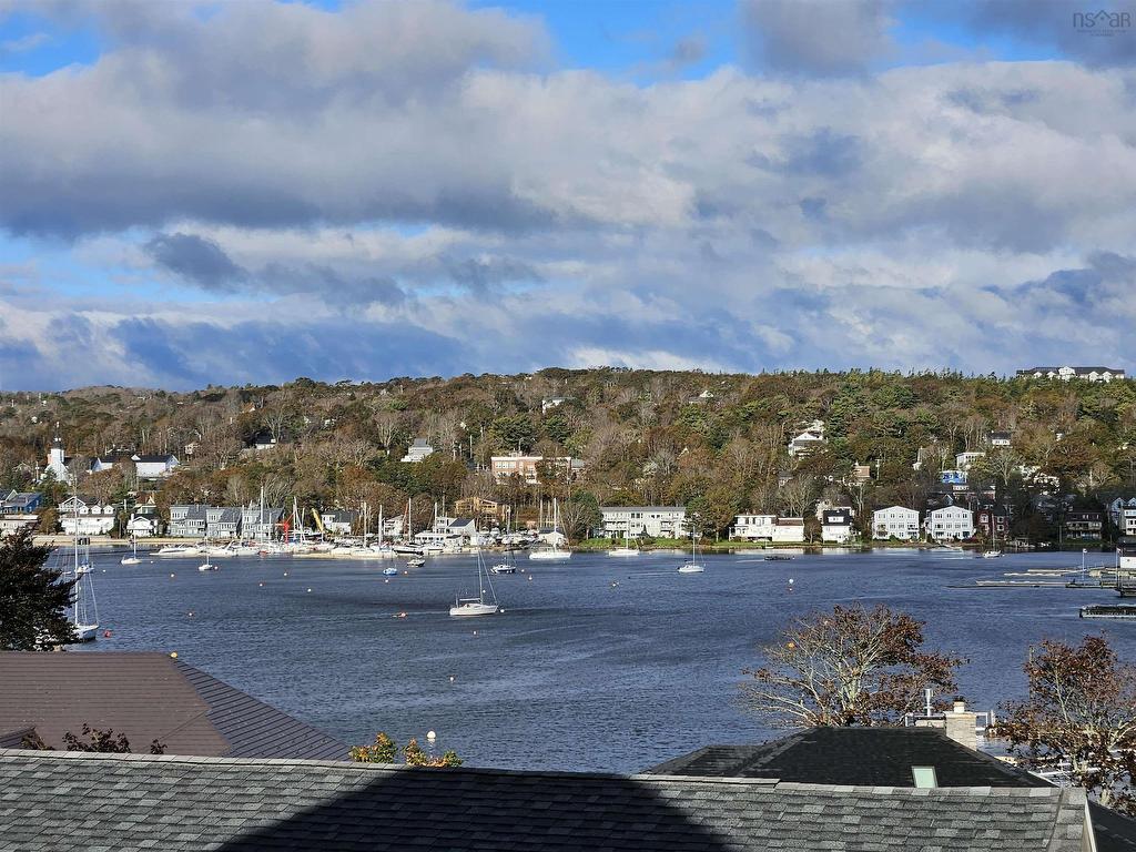 












927 Shore Drive

,
Bedford,




NS
B4A 2E6

