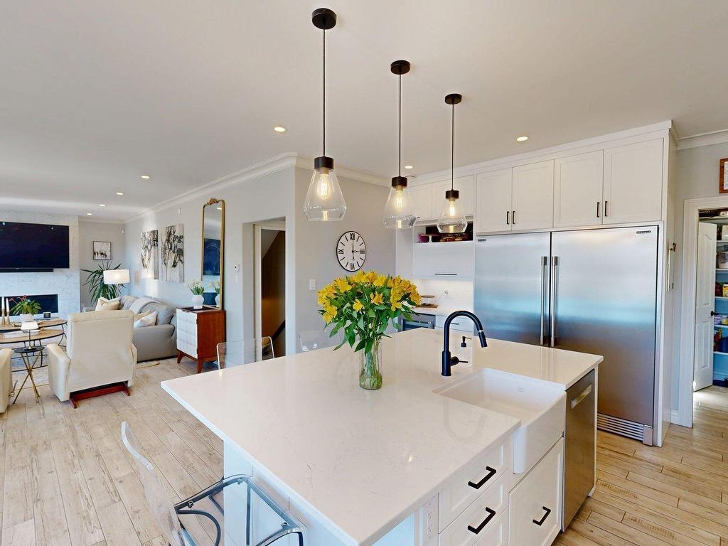 












927 Shore Drive

,
Bedford,




NS
B4A 2E6

