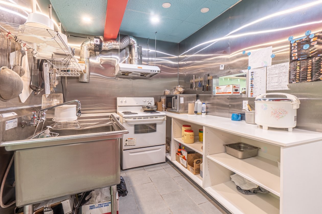 









660

 - 670


Rue Provost

,
Montréal (Lachine),




QC
H8S1M4

