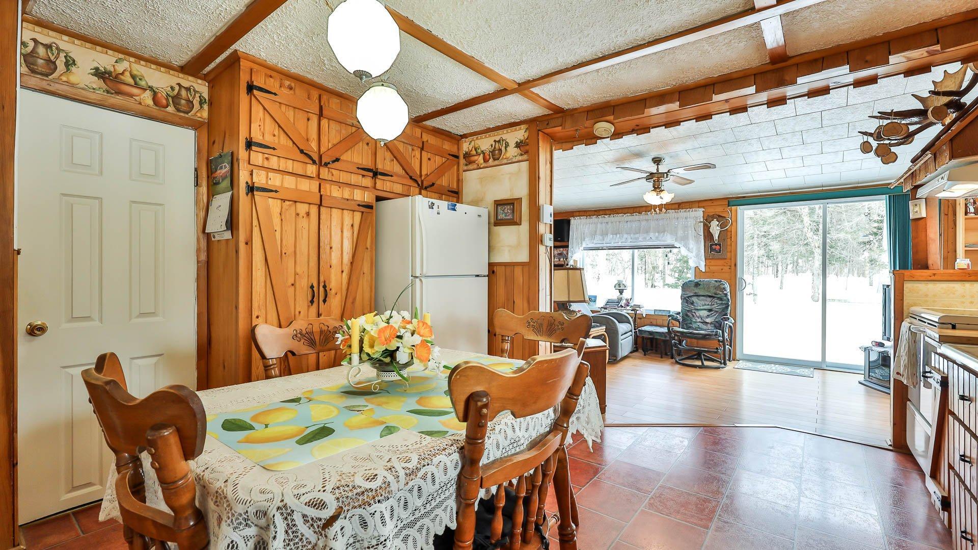 









6


Rue Séguin

,
Notre-Dame-de-la-Paix,




QC
J0V1P0


