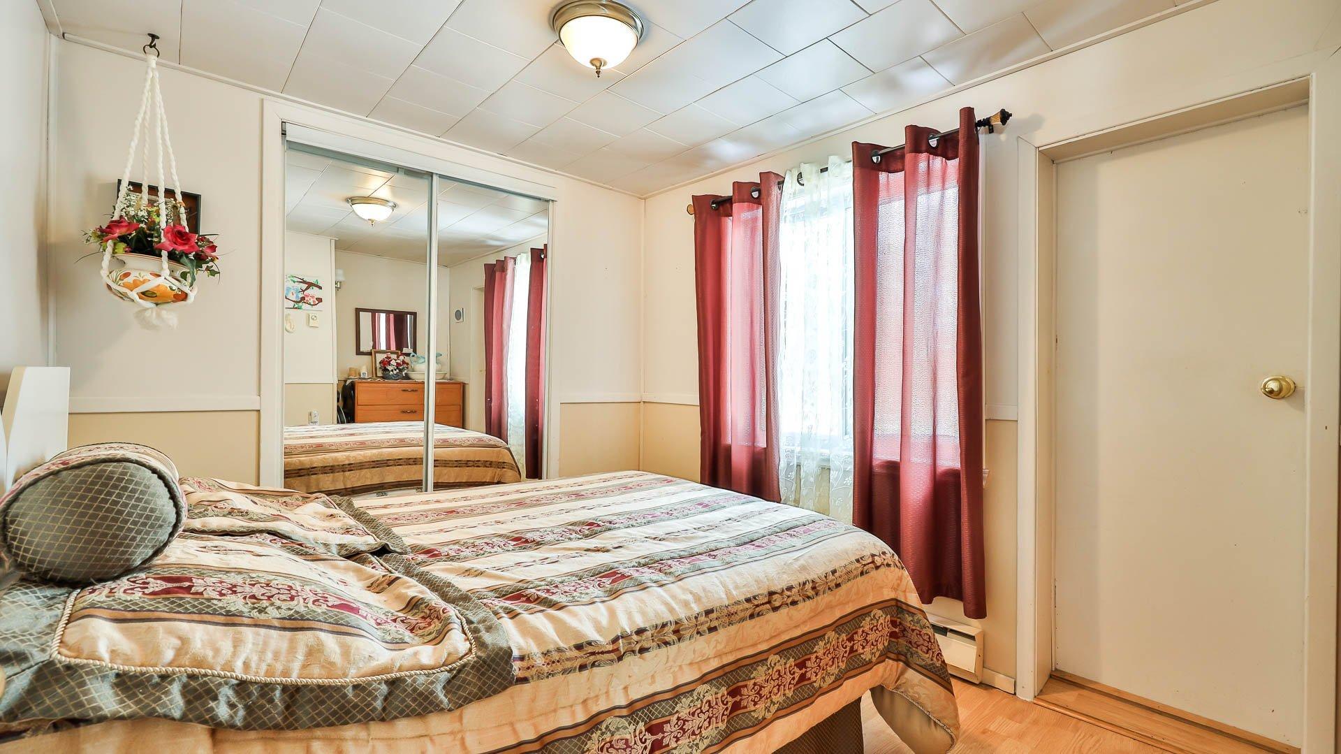 









6


Rue Séguin

,
Notre-Dame-de-la-Paix,




QC
J0V1P0

