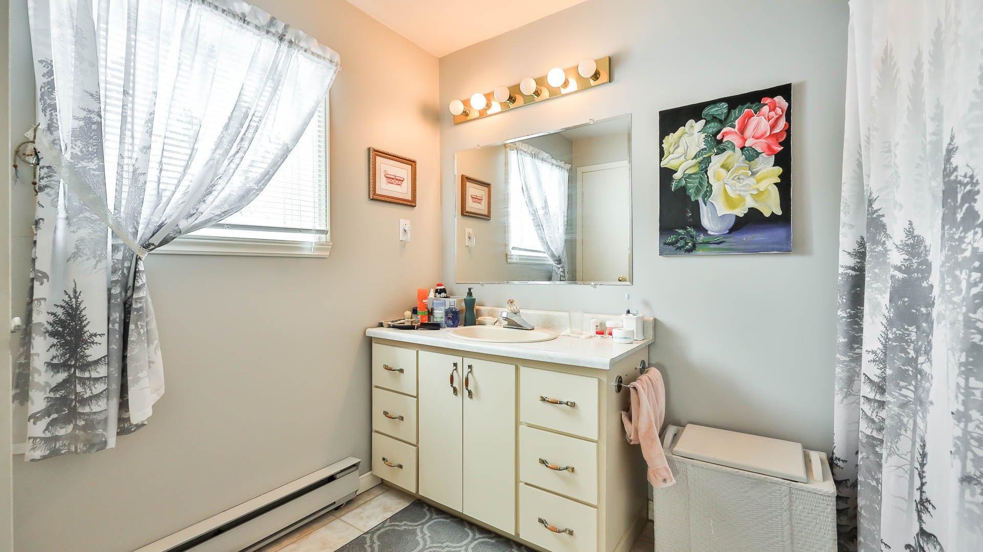 









6


Rue Séguin

,
Notre-Dame-de-la-Paix,




QC
J0V1P0

