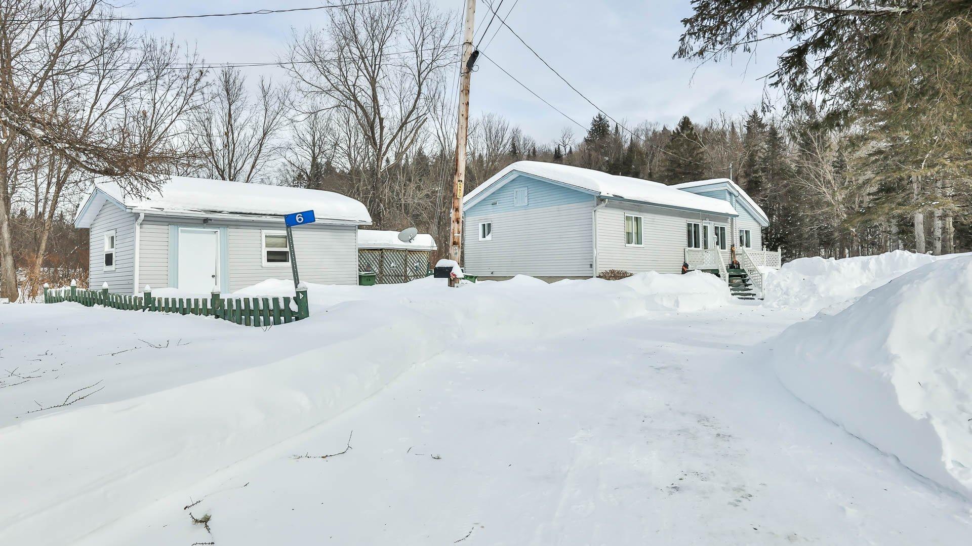 









6


Rue Séguin

,
Notre-Dame-de-la-Paix,




QC
J0V1P0


