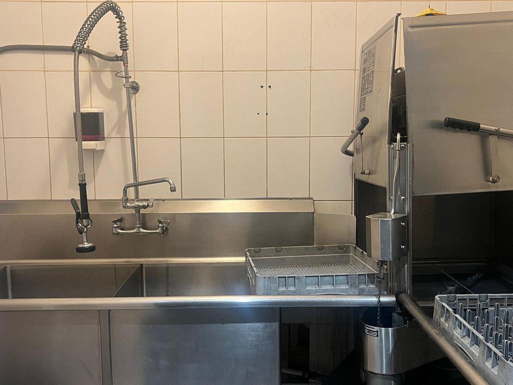 









3637


Rue Ste-Catherine E.

,
Montréal (Mercier/Hochelaga-Maisonneuve),




QC
H1W2E6

