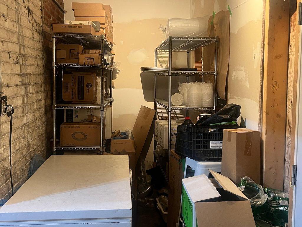 









3637


Rue Ste-Catherine E.

,
Montréal (Mercier/Hochelaga-Maisonneuve),




QC
H1W2E6

