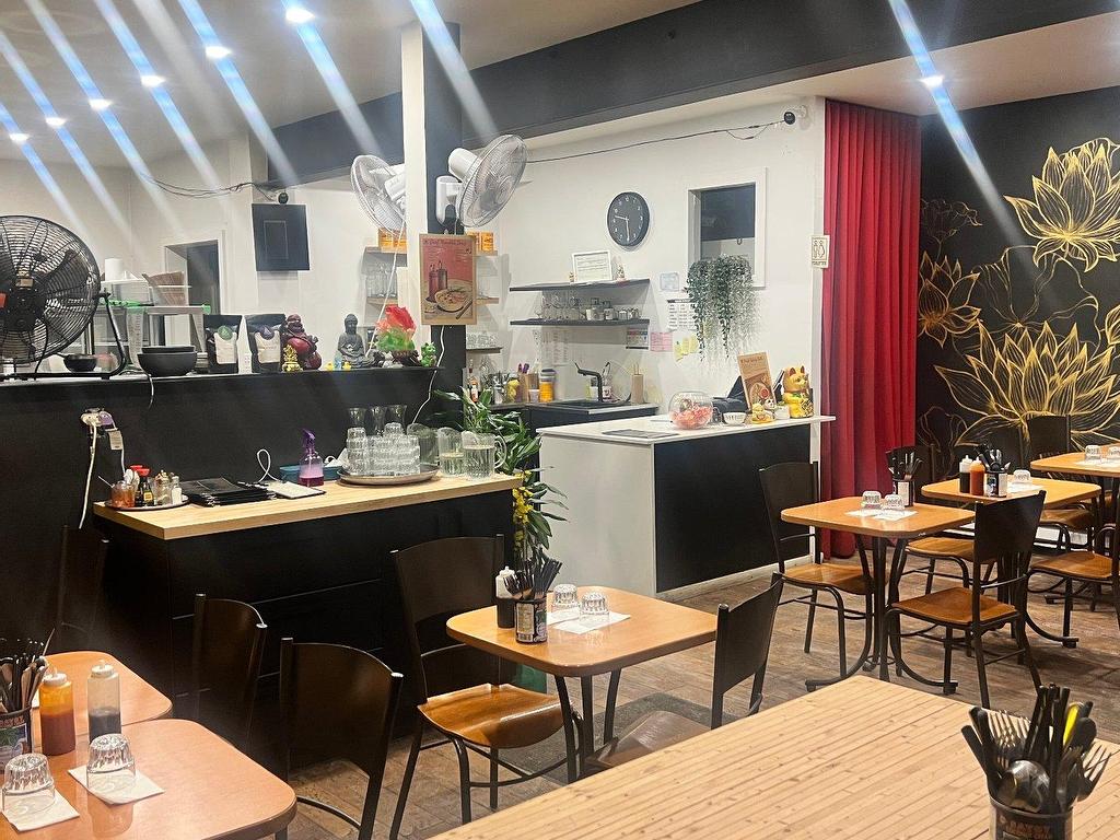 









3637


Rue Ste-Catherine E.

,
Montréal (Mercier/Hochelaga-Maisonneuve),




QC
H1W2E6

