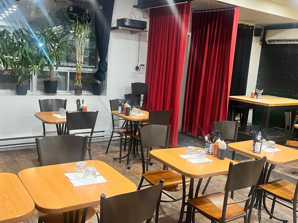 









3637


Rue Ste-Catherine E.

,
Montréal (Mercier/Hochelaga-Maisonneuve),




QC
H1W2E6

