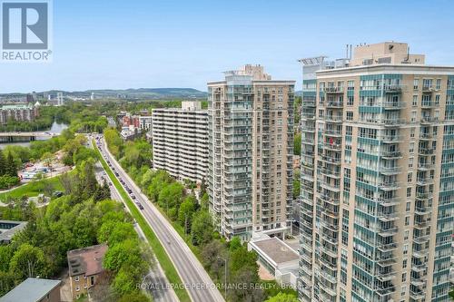 Downtown Ottawa is just a short distance away
