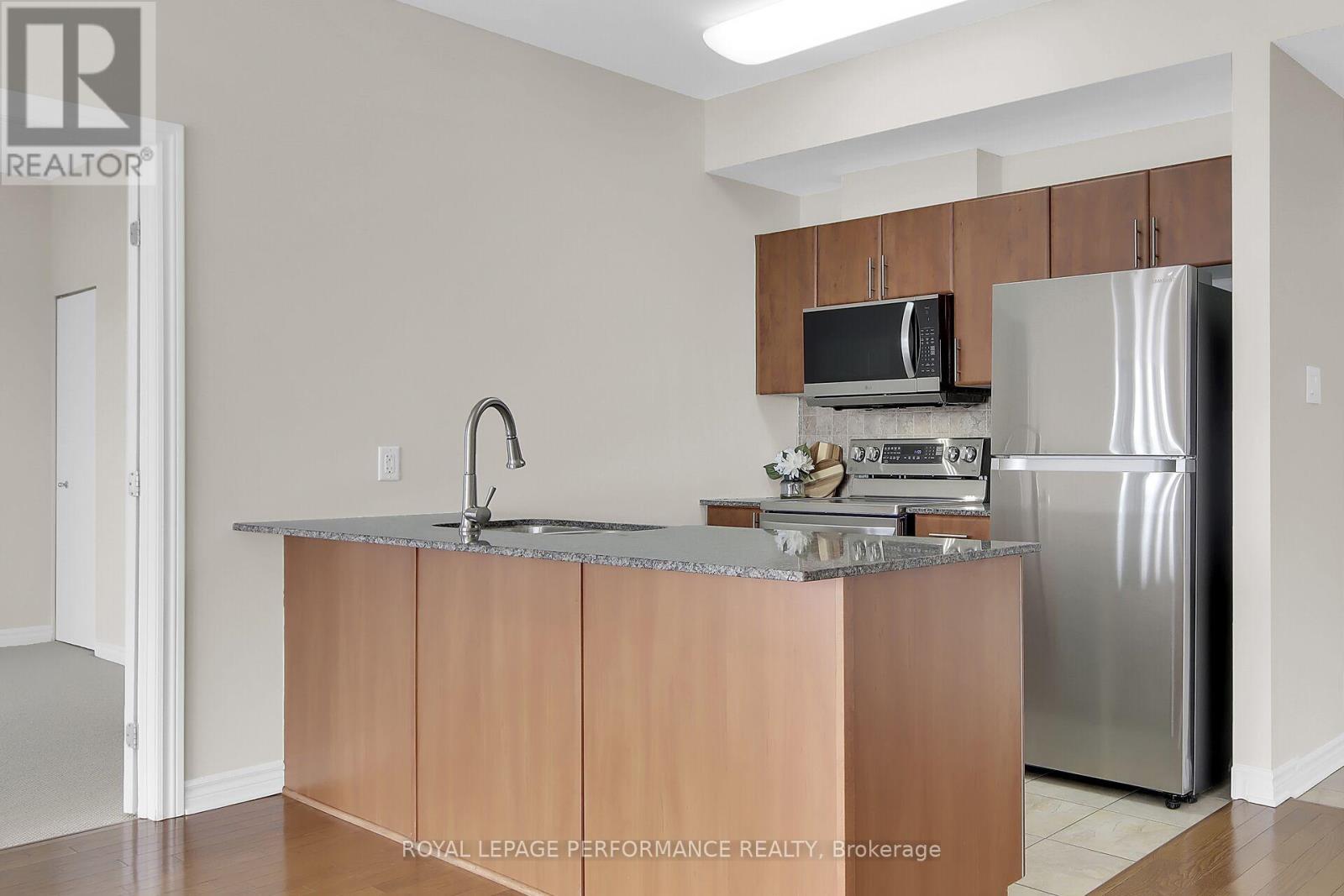 












1807 - 70 LANDRY STREET

,
Ottawa,




Ontario
K1L0A8

