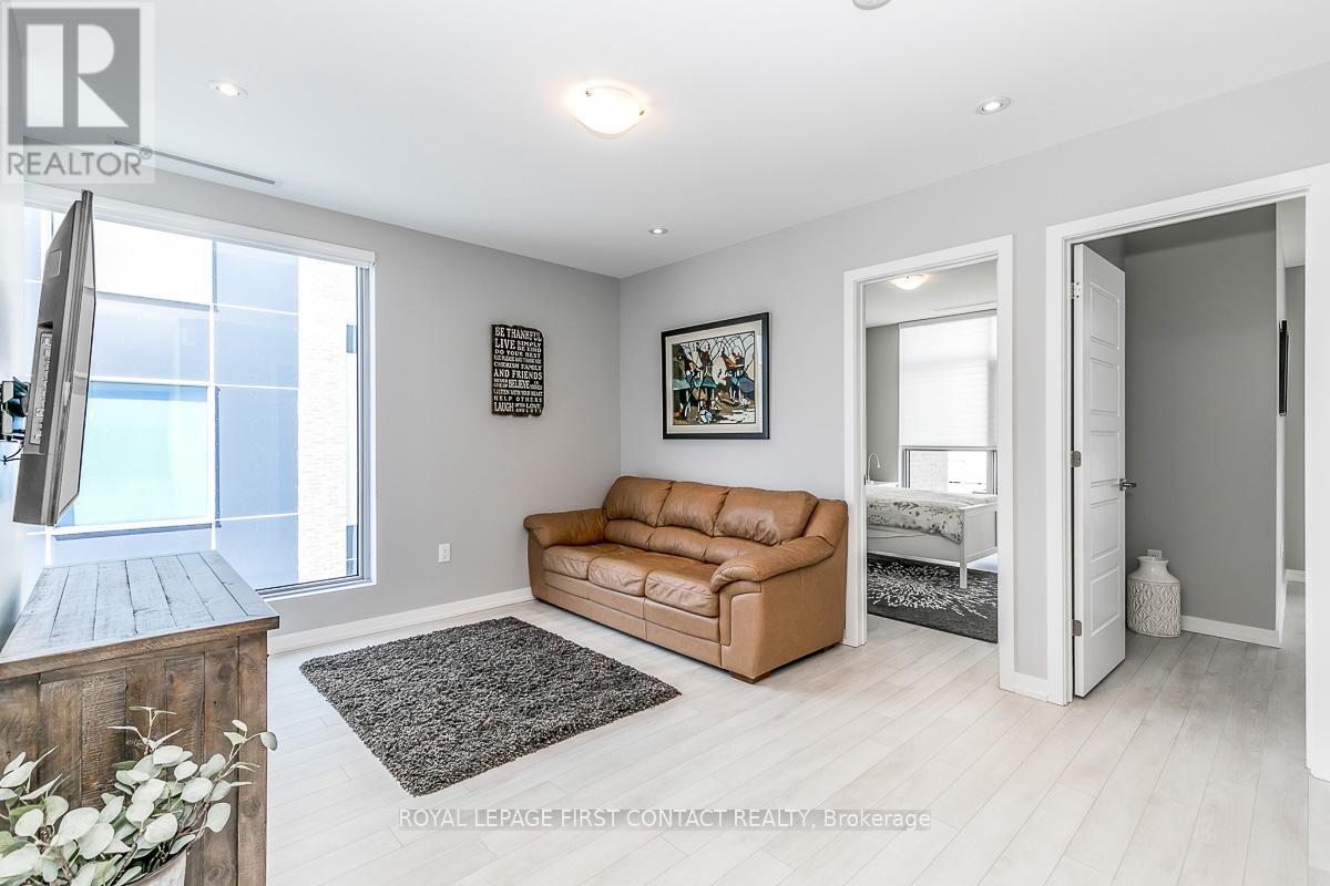 












3645 FERRETTI COURT

,
Innisfil,




Ontario
L9S0N6


