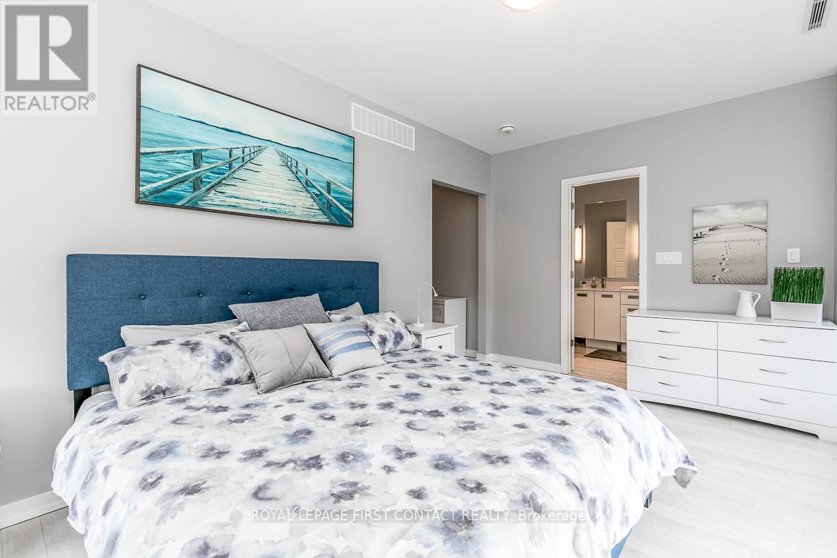 












3645 FERRETTI COURT

,
Innisfil,




Ontario
L9S0N6

