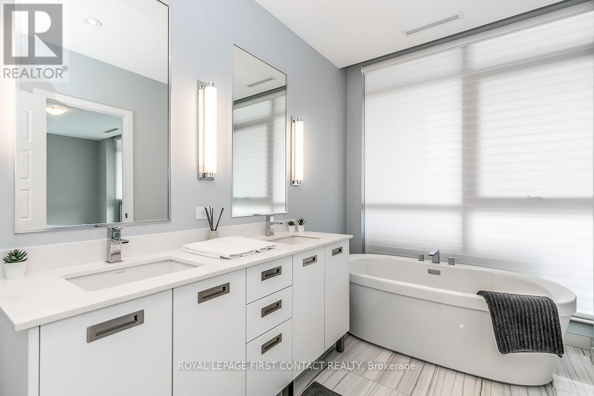 












3645 FERRETTI COURT

,
Innisfil,




Ontario
L9S0N6

