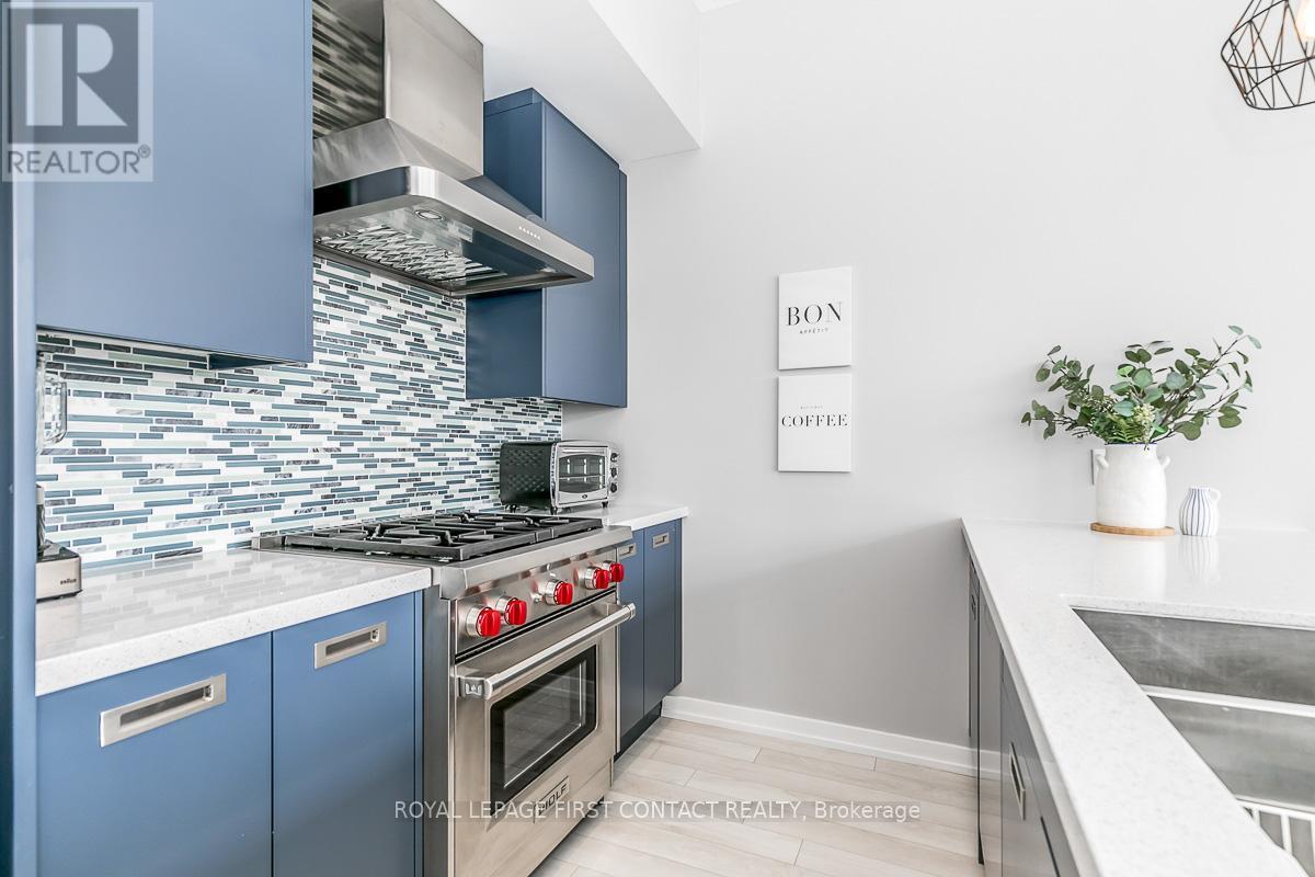 












3645 FERRETTI COURT

,
Innisfil,




Ontario
L9S0N6

