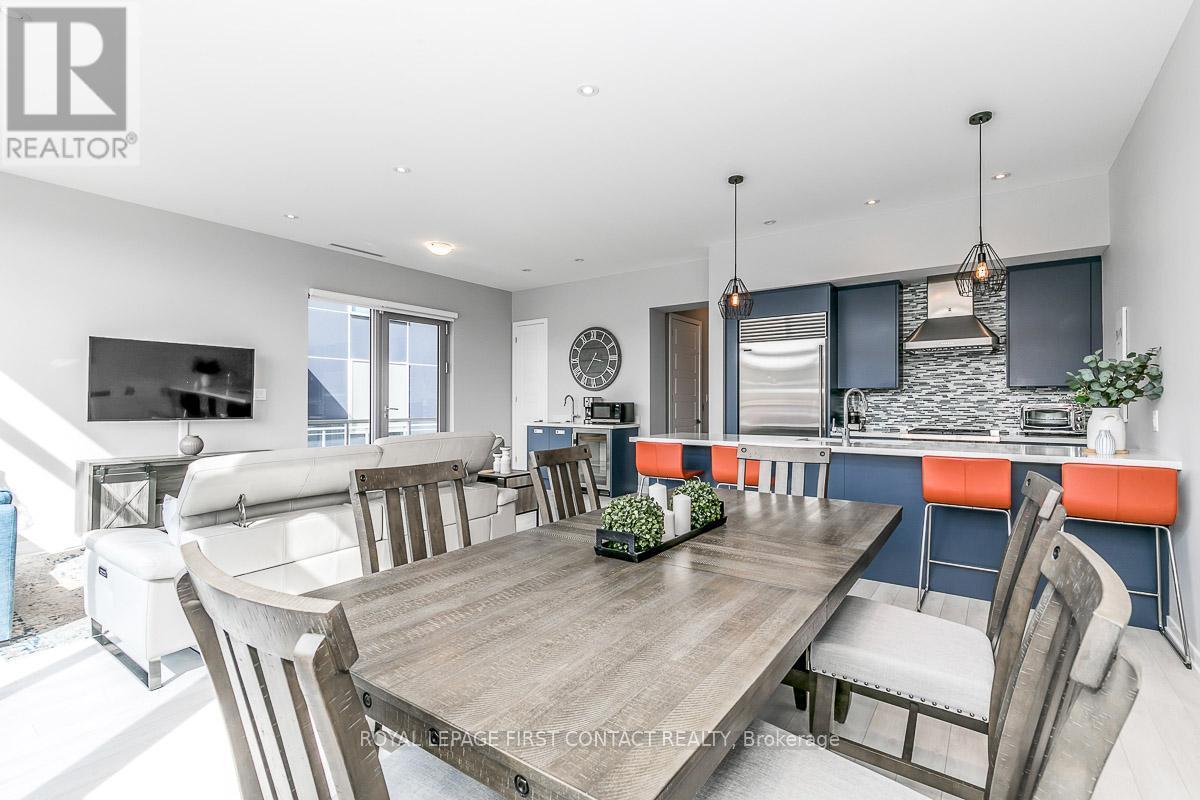 












3645 FERRETTI COURT

,
Innisfil,




Ontario
L9S0N6

