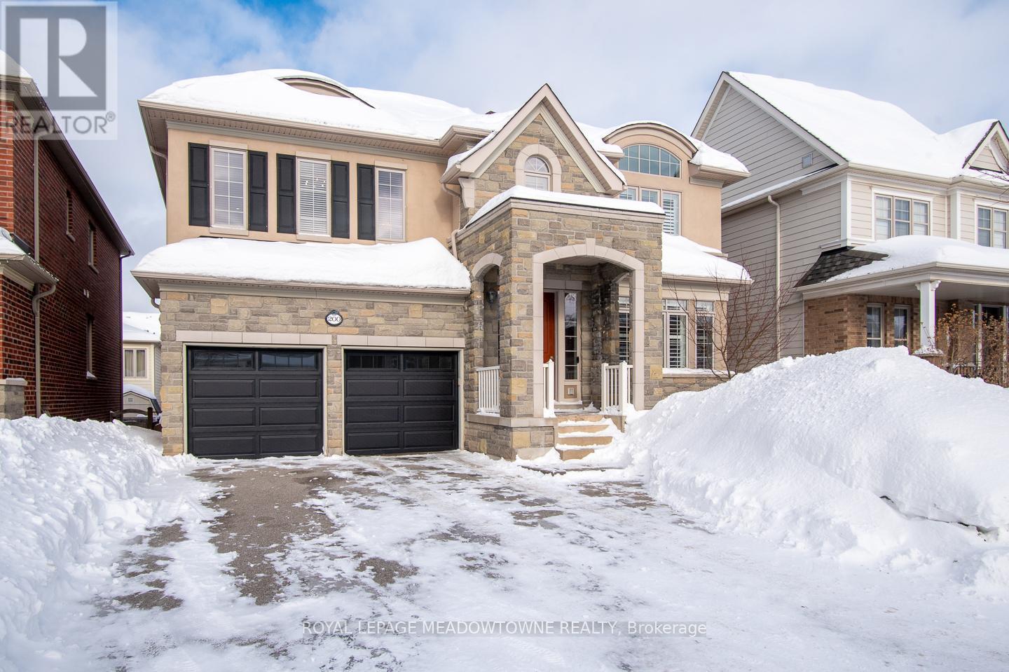 












200 HOLLOWAY TERRACE

,
Milton,




Ontario
L9T0R8

