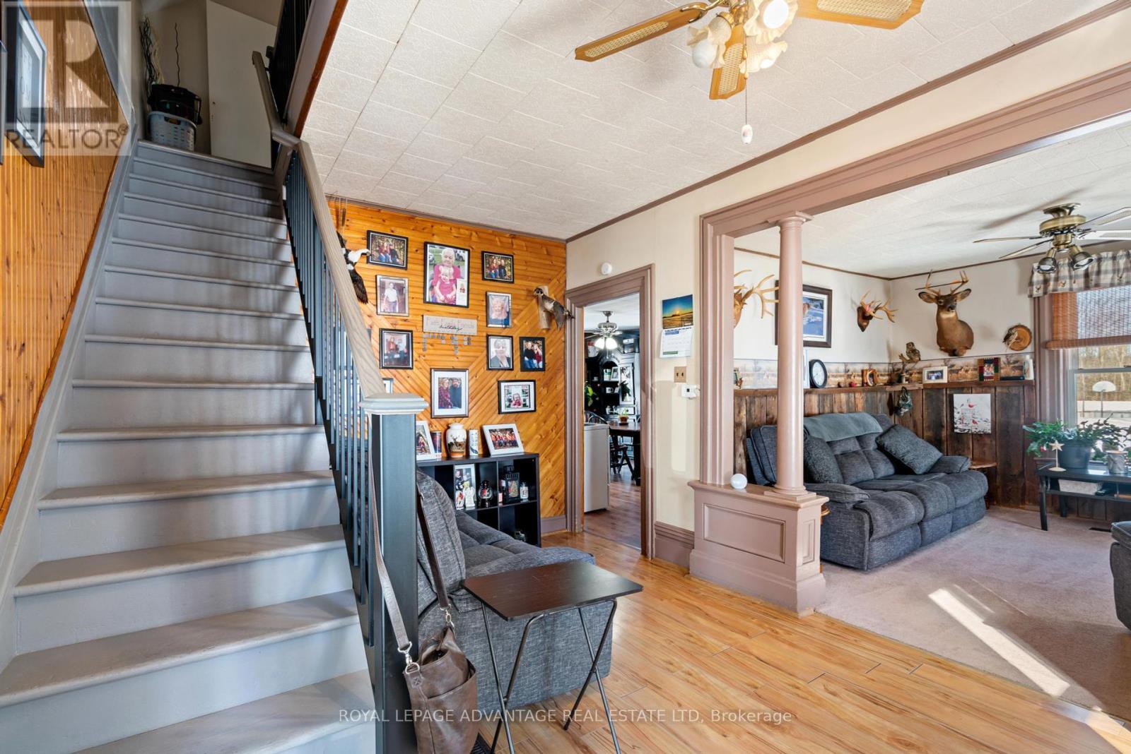 












37 WILLIAM STREET

,
Rideau Lakes,




Ontario
K0E1G0

