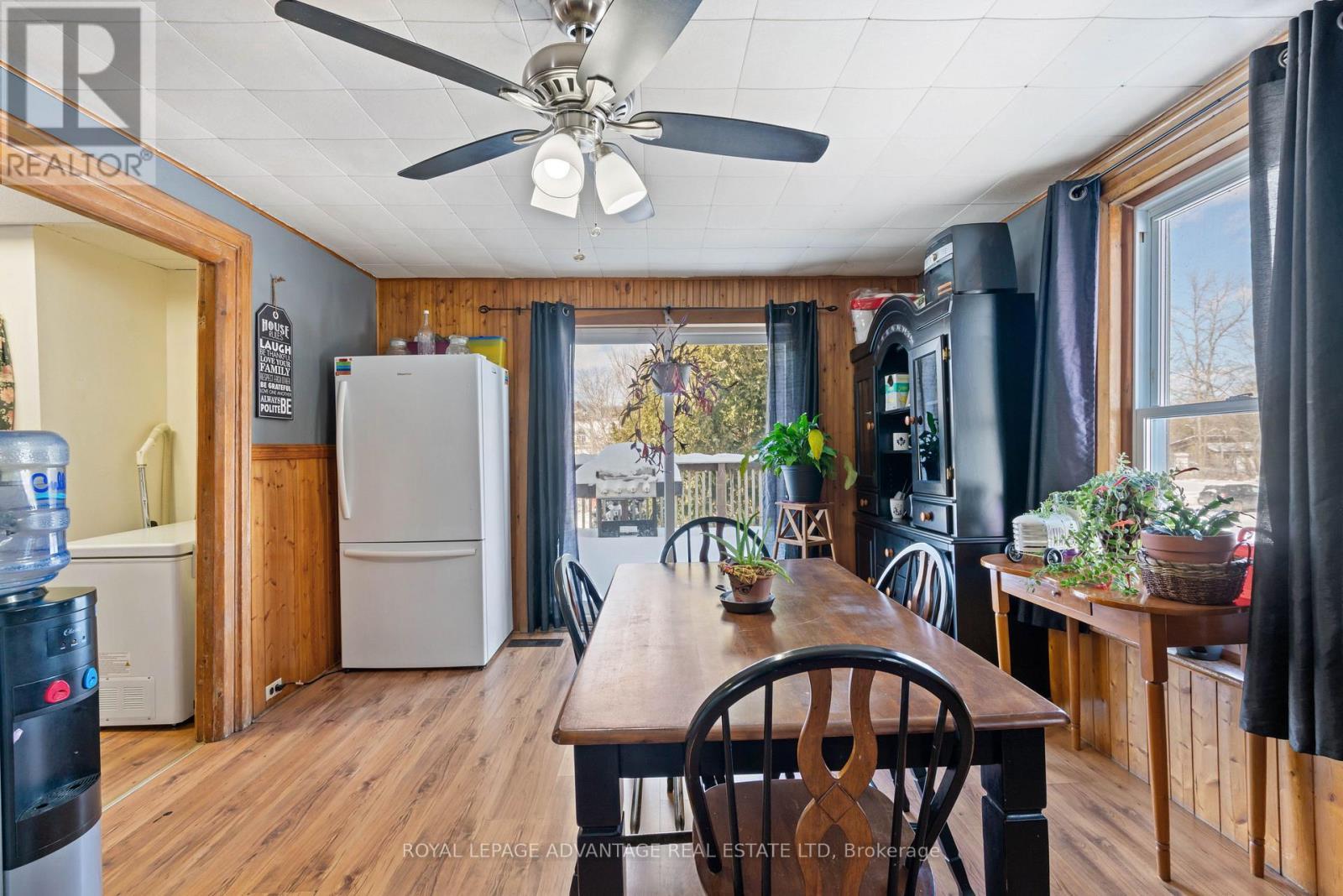 












37 WILLIAM STREET

,
Rideau Lakes,




Ontario
K0E1G0

