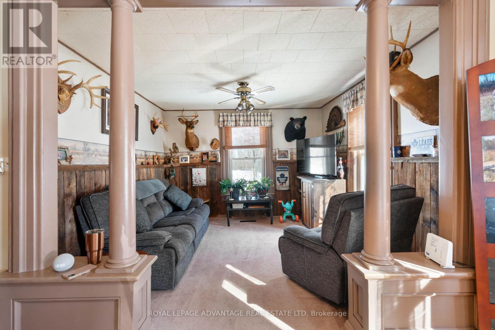 












37 WILLIAM STREET

,
Rideau Lakes,




Ontario
K0E1G0

