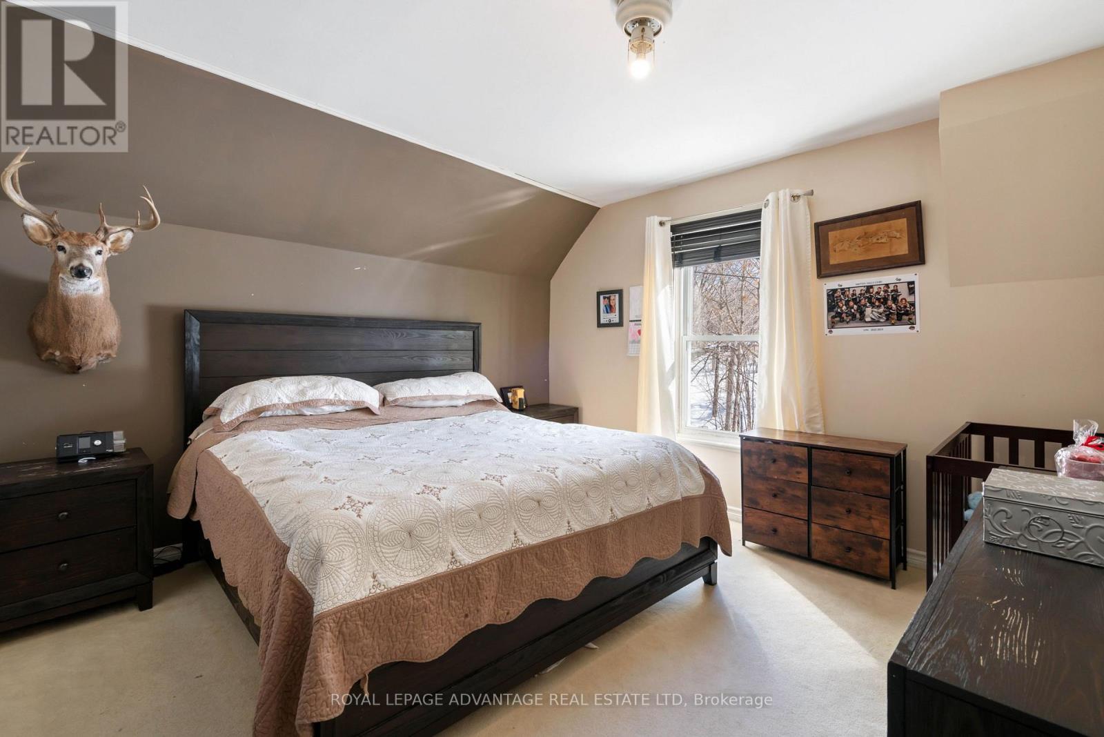 












37 WILLIAM STREET

,
Rideau Lakes,




Ontario
K0E1G0

