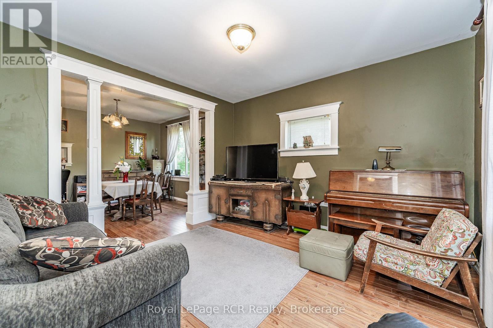 












183648 GREY ROAD 9 ROAD E

,
Southgate,







Ontario
N0G2A0


